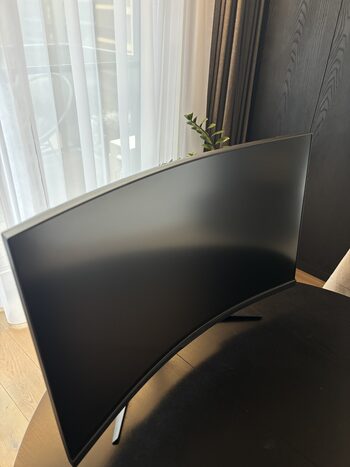 MSI "32 MONITORIUS 1MS 170HZ