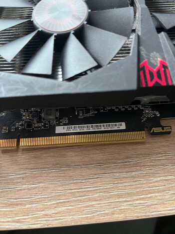 Asus Radeon R7 370 2 GB 1050 Mhz PCIe x16 GPU