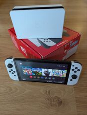 Nintendo Switch OLED + 5 games