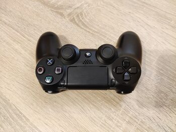 Playstation 4 Dualshock 4, V1 juodas originalus pultelis