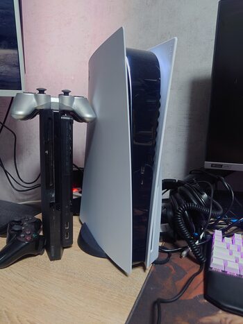 PlayStation 5, Black & White, 825GB for sale