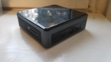 Intel NUC 10th Gen i7 10710U