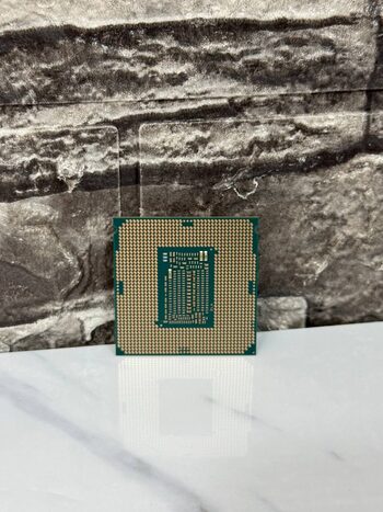 Intel Core i7-9700K 3.6-4.9 GHz LGA1151 8-Core OEM/Tray CPU