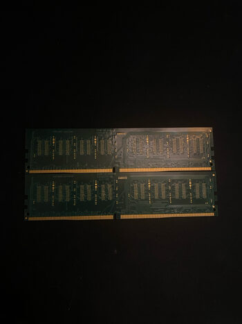 Crucial 8 GB (2 x 4 GB) DDR4-2133 Green PC RAM