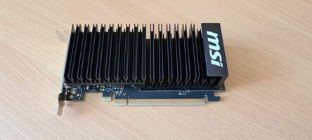MSI GeForce GT 1030 DDR4 2 GB 1189-1430 Mhz PCIe x16 GPU