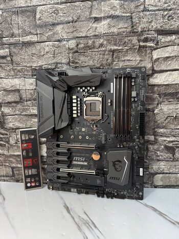 MSI Z370 GAMING M5 Intel Z370 ATX DDR4 LGA1151 3 x PCI-E x16 Slots Motherboard