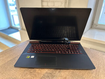 Lenovo Ideapad Y700-15ISK su defektu