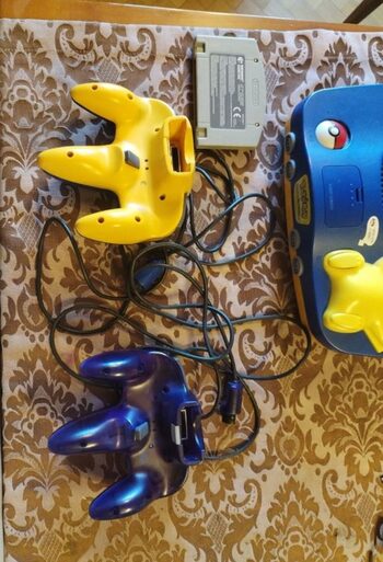 Nintendo 64, Yellow & Blue, Edición Pikachu for sale