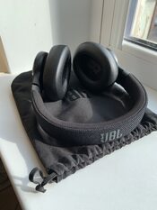 JBL bluetooth ausinės