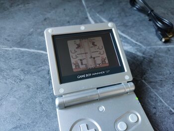 Game Boy Advance SP ir Gameboy Gallery žaidimas