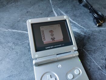 Game Boy Advance SP ir Gameboy Gallery žaidimas