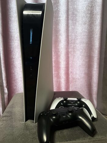 Playstation 5 Digital Edition, Black & White, 825GB