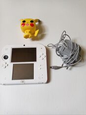 Nintendo 2ds blanco y roja con cargador original 