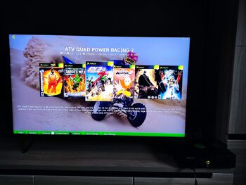 Atrištas Xbox sata 250gb įrašyta 80žaidimų