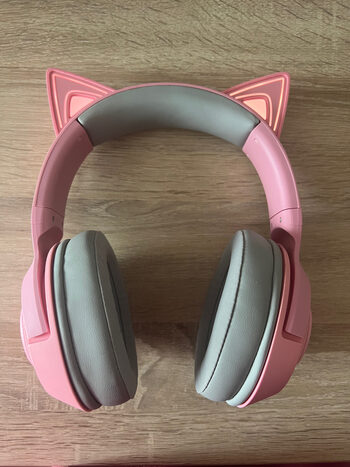 Razer Kraken v2 bt kitty edition Ausinés