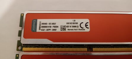 Kingston HyperX RED 16gb komplektas.