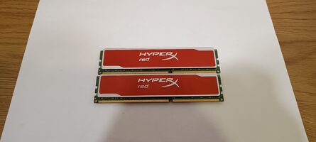 Kingston HyperX RED 16gb komplektas.