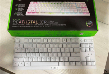 Razer Deathstalker V2 Pro TKL White