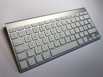 Genuine Apple Magic A1314 Wireless Keyboard Magic Keyboard