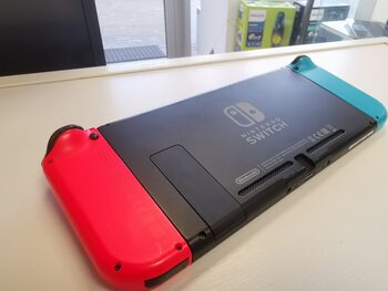 Nintendo Switch V2 konsolė for sale