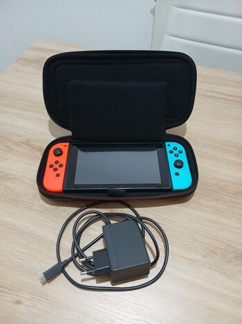 NINTENDO SWITCH 32G, CARGADOR, +FUNDA DE REGALO