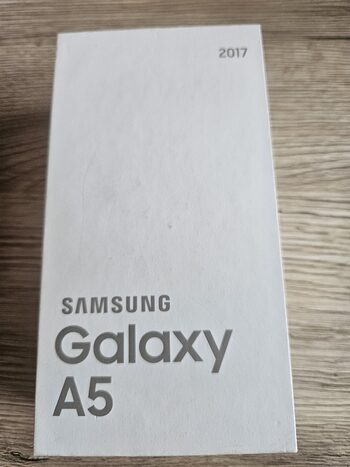 Samsung Galaxy A5 2017 telefono dėžutė