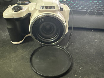 Fujifilm Fine Pix FINEPIX S8600 white