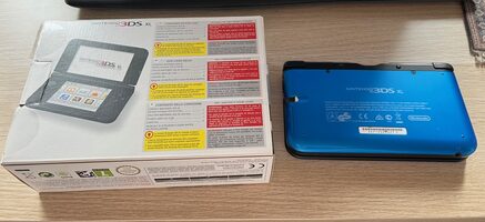 Buy New Nintendo 3DS XL, Black & Blue