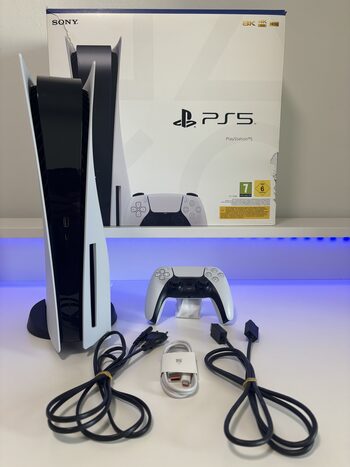 PlayStation 5, Black & White, 825GB