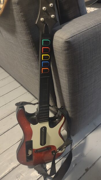 Get Guitar Hero 5 wii guitar