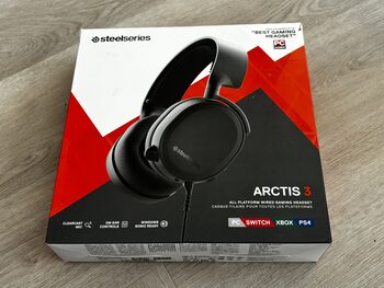 Steelseries Arctis 5 Wired Gaming Headphones