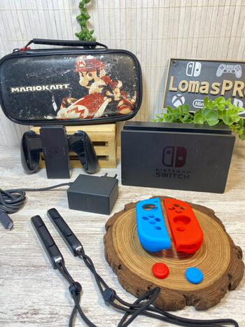 Nintendo Switch con Accesorios (protector de pantalla) 