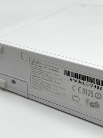 Nintendo Wii Žaidimų Konsolės Pilnas Baltas Rinkinys