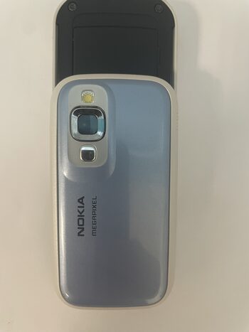 Nokia 6111 3 - Silver on Pearl White