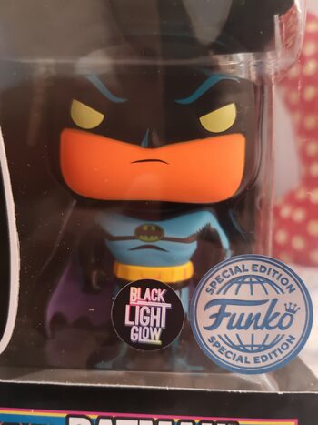 Funko Pop Batman 369 Special Edition Black Light Glow 12E