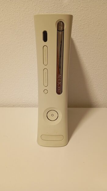  Xbox 360 Core de 60GB + Mando