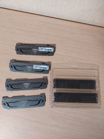 Patriot Viper Steel 16 GB (2 x 8 GB) DDR4-4400 Silver / Black PC RAM