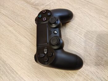 Playstation 4 Dualshock 4, V1 juodas originalus pultelis