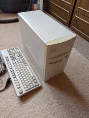 1999 retro kompiuteris (AMD K6)