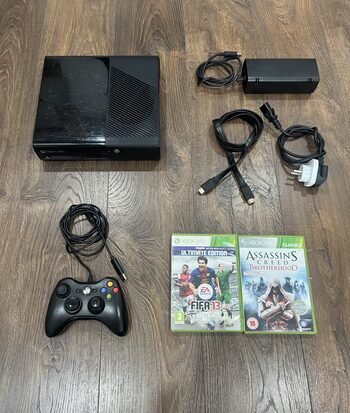 Xbox 360 E, Black, 500GB/2 žaidimai