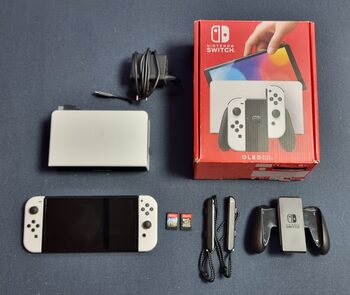 Nintendo Switch Oled 64gb su 2 žaidimais