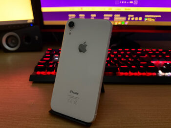 Get Apple iPhone XR 64GB White