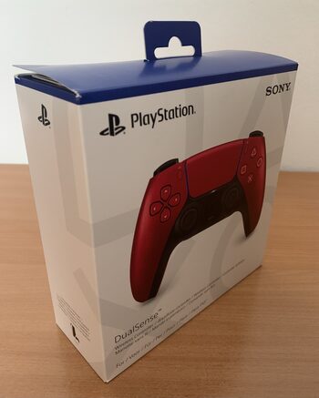 Mando DualSense PS5 Volcanic Red. COMO NUEVO.