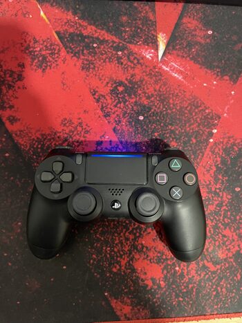 PlayStation DualShock 4 v2 Pultelis