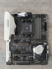 Gigabyte GA-AX370-GAMING 5 AMD X370 ATX DDR4 AM4 3 x PCI-E x16 Slots Motherboard