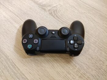 Buy Playstation 4 Dualshock 4, V2 juodas originalus pultelis