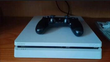 PlayStation 4, Silver, 500GB