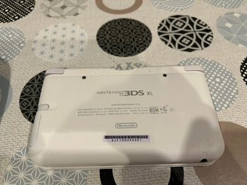 Redeem Atrištas Nintendo 3DS XL, 16GB SD