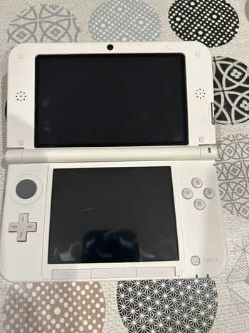 Atrištas Nintendo 3DS XL, 16GB SD