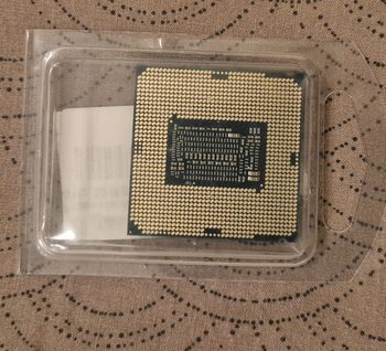 Intel Core i5-9600KF 3.7-4.6 GHz LGA1151 6-Core CPU